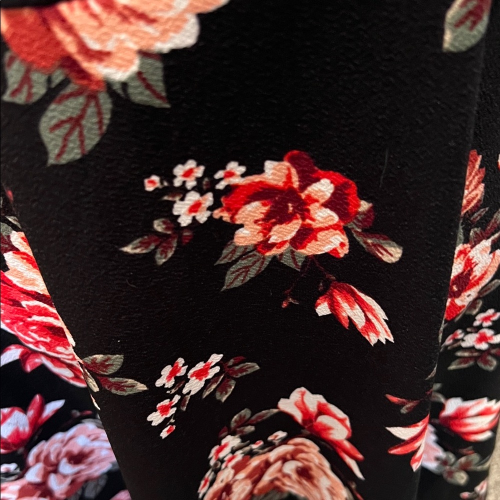 Women’s Floral Halter Dress Black Red Rose Print A-Line Sleeveless Keyhole Back - Picture 2 of 8